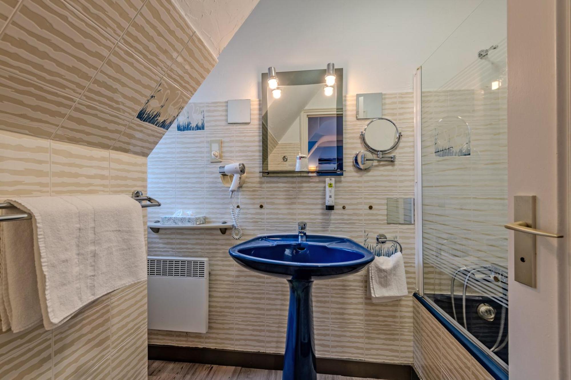 ברסט Logis Hotel De La Corniche מראה חיצוני תמונה